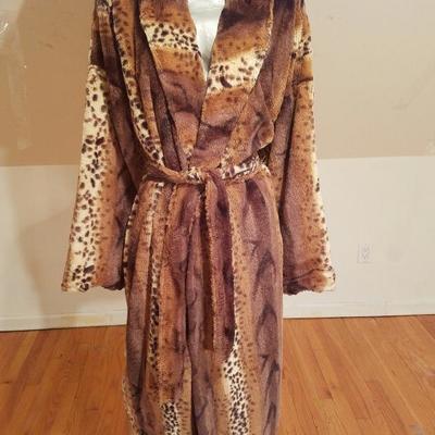 Vtg Animal Print Tigress faux fur full length coat w/belt fully lined
