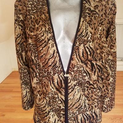 Vintage animal print large Tunic crystal closure