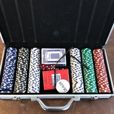 Texas Hold'Em Poker Chip Set w/Case Cards Dice 