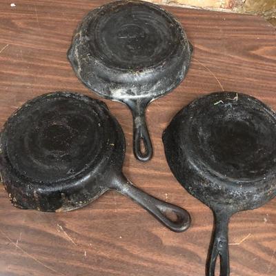 Lot/3 medium Size Cast Iron Fry Pans 