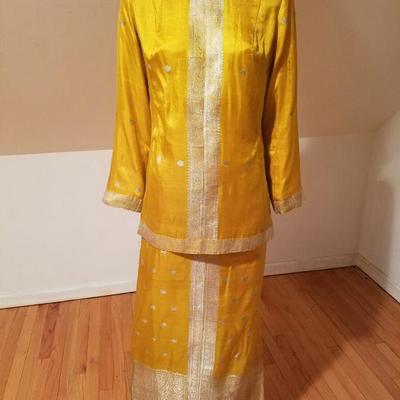 Vtg 1960 Chinese gold embroidery pure silk Cheongsam ensemble  