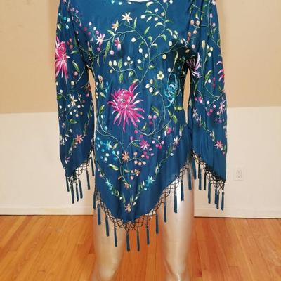 Vtg Chinese Rare Canton  embroidered Piano shawl Rop w/glass fringes