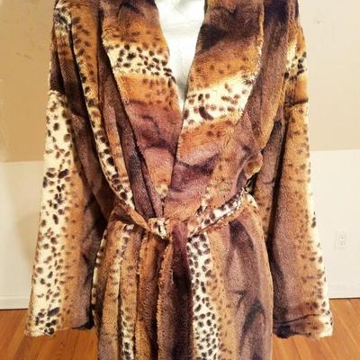 Vtg Animal Print Tigress faux fur full length coat w/belt fully lined