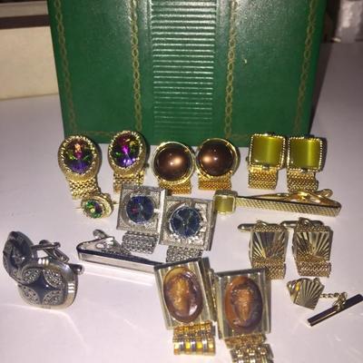 Cuff link lot w/ Box 