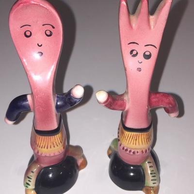  Anthropomorphic fork and spoon salt and pepper shakers
