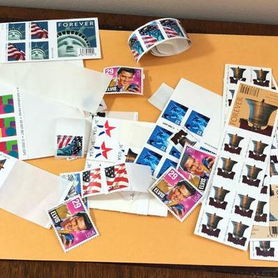 Lot of Postage Stamp USPS 100+ Forevers 