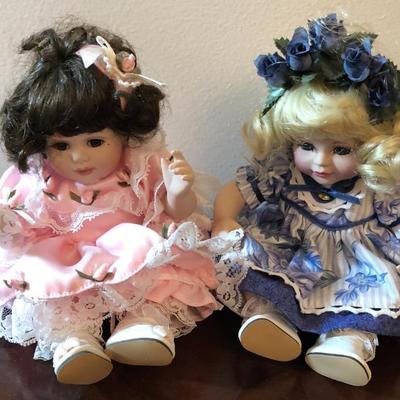Porcelain Dolls Sitting Pair 