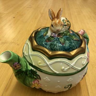 WMG Rabbit/Easter Tea Set (Item #672)