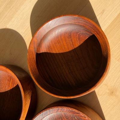 Lot of 8 Dansk Designs Denmark IHQ Bowls (Item #670)