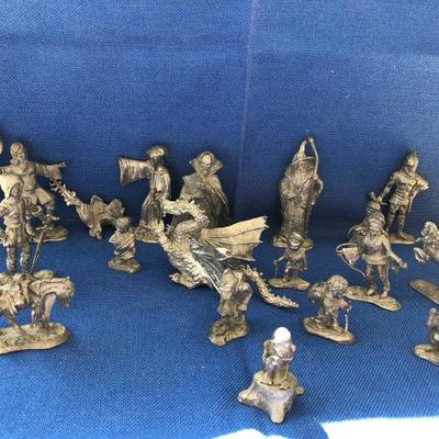 Lord of the Rings miniature metal figurines (item #664) 