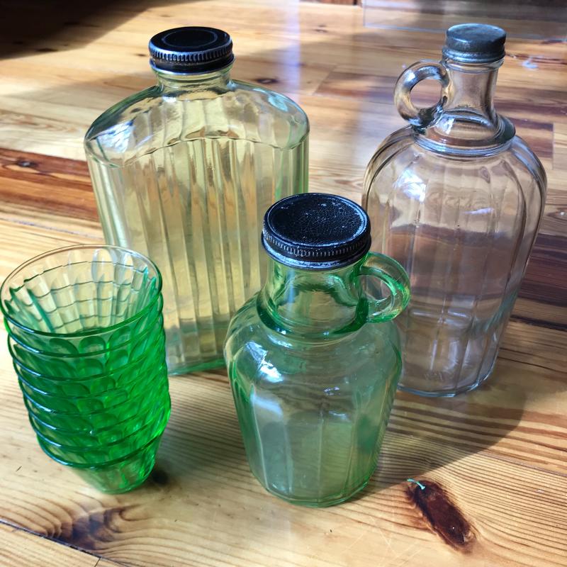 Lot 71 Antique Anchor Hocking Glassware