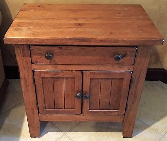 Attic heirlooms sale broyhill nightstand