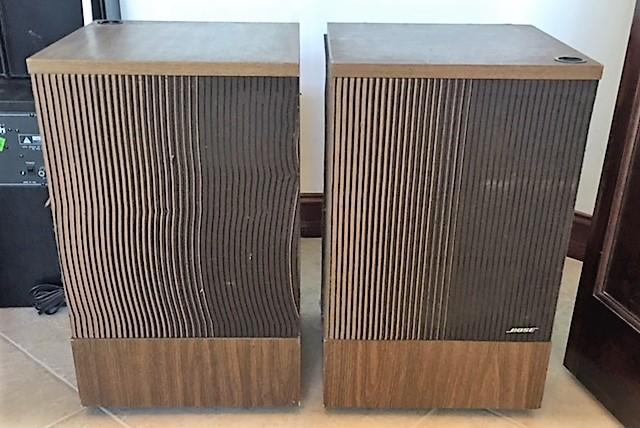 Vintage Bose 501 Speakers in Good Condition | EstateSales.org