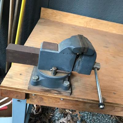 Lot 91 - Wood and Metal Workbench with Swivel Vice 