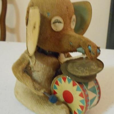 Vintage Wind Up Elephant Toy Made in Japan