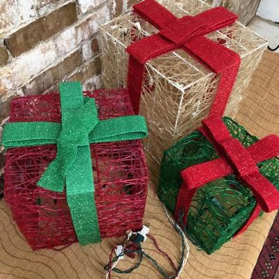 Outdoor Christmas Display Lighted Wire Gift Boxes