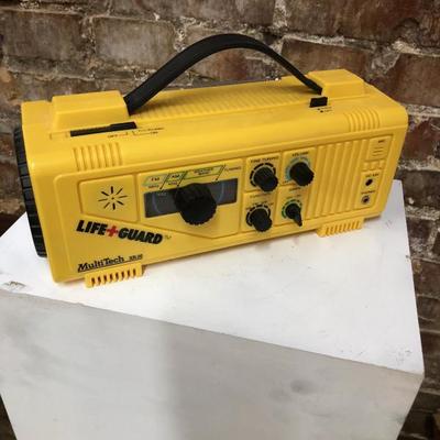 Survivalist Life Guard Multi Tech XR-20 Emergency Radio Flashlight