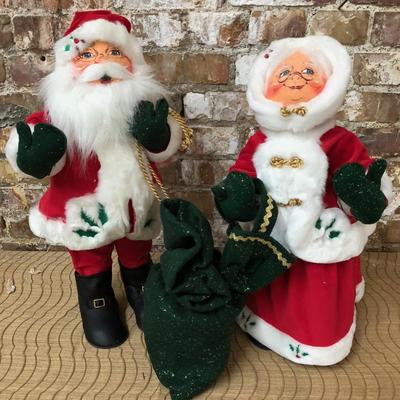 Annalee Mobilitee Dolls Santa & Mrs Claus