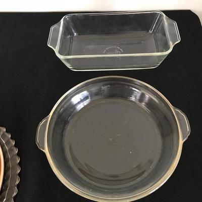 Lot 11 - Anchor Hocking and Tupperware