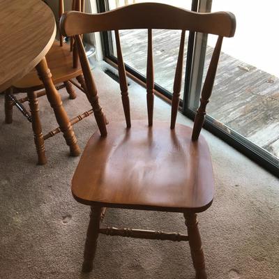 Lot 19 - Table and Chairs 