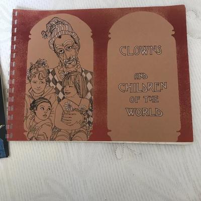 Lot 114 - Vintage Clown and Circus Publications 