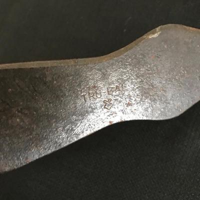Lot 104 - Antique Throwing Knife 