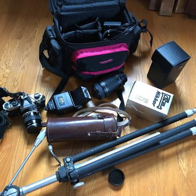 Lot 58 - Camera and Equipment 