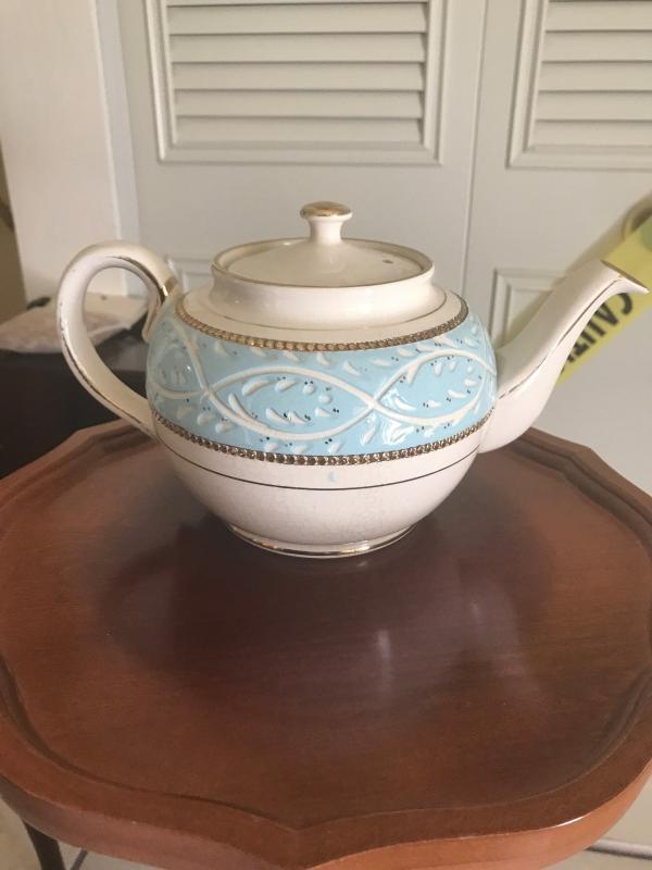 Sadler Staffordshire England Tea Pot w/ Cover