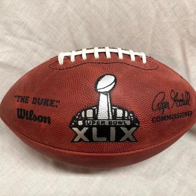 Seahawks vs Patriots Super Bowl XLIX Wilson NFL Football (Item 345)