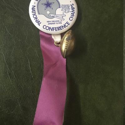 Super Bowl XII Dallas Cowboys Collectible Pin, Ribbon & Charm (Item 290)