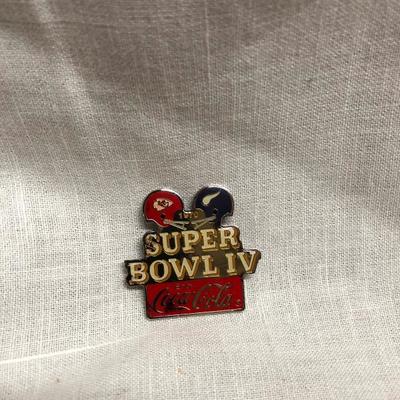 Super Bowl IV Coca Cola Pin (Item 319)