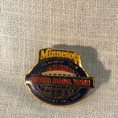 Super Bowl XXVI Minnesota 1992 Pin (Item 334)