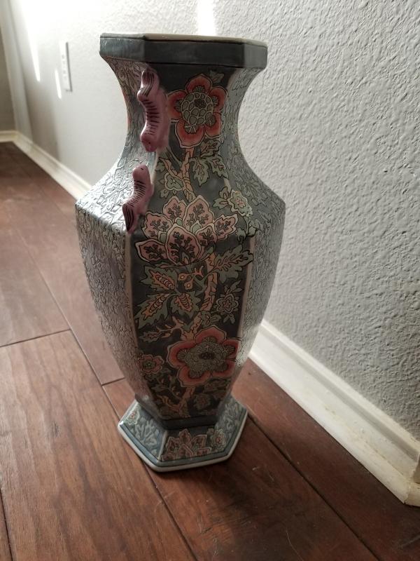 Ethan Allen Vase 433667
