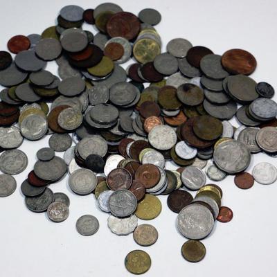 2 Lbs. Bag - Vintage International Coins Lot