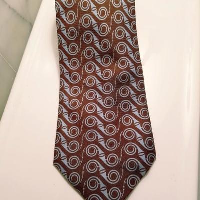 Hermes Paris France 500IA 100% Silk blue & Brown Tie