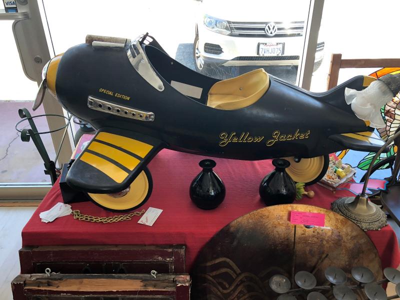 yellow jacket pedal plane