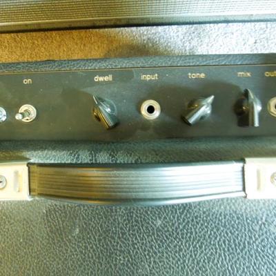Lot 133:  FENDER Speaker and Winfield Thomas Amp
