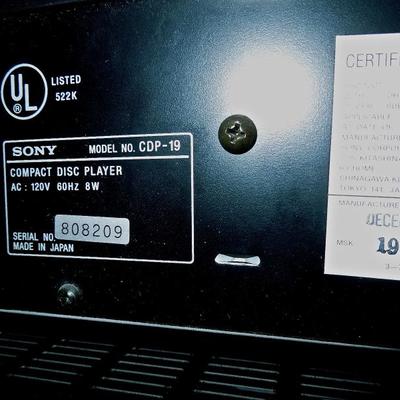 Lot 47: Cabinet Speakers, Stereo Receiver, CD Player and Antenna