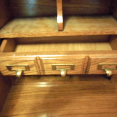 Lot 148: Reproduction 4 Drawer Rolltop Desk with Dividers