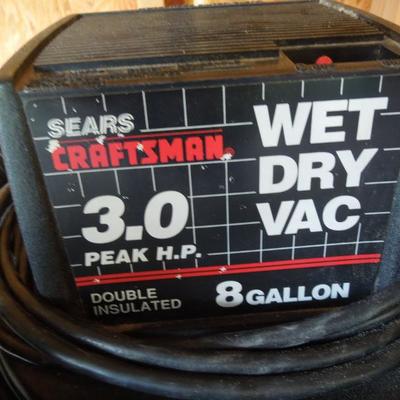 Lot 218: Sears Craftsman 8 Gallon Shop Vac and Oscillating Fan