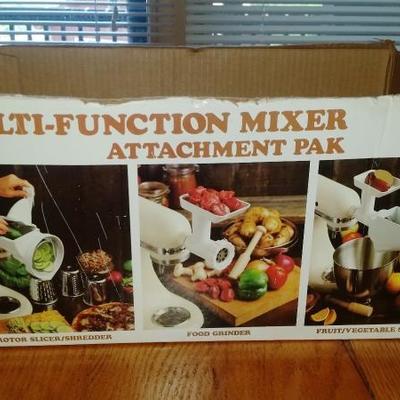 Lot 248: Kitchen Aid Multi Function Mixer with Attachment Pak FPP-A