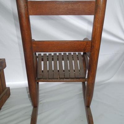 Lot 178: Vintage Cape Cod Fruit Crate and Child's Rocker