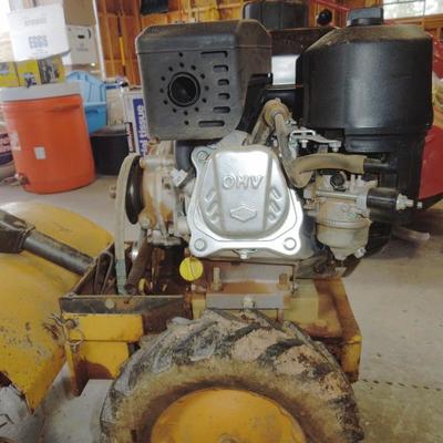 Lot 177: Briggs and Stratton 550 Series Gas Garden Tiller with Manual