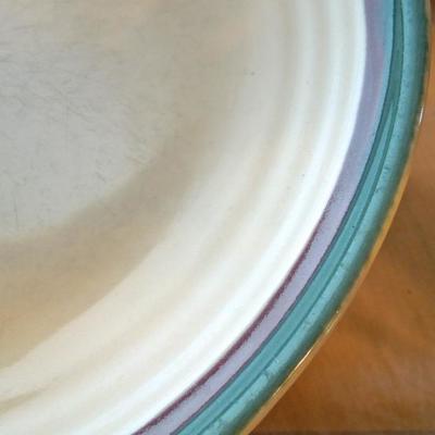 Lot 86: Pfaltzgraf Everyday Ceramic Dinnerware 48 Pc. 