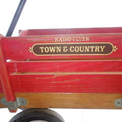 Lot 241: Radio Flyer Town and Country Wagon Pullcart