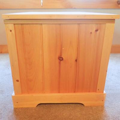 Lot 4: Natural Pine Large Wainscot Storage Chest
