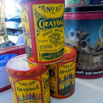 Lot 228: Large Group Collectible Advertisment Tins x 27