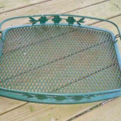 Lot 59: Green Metal Mesh Patio Beverage Cart Removable Tray