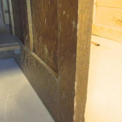 Lot 148: Reproduction 4 Drawer Rolltop Desk with Dividers