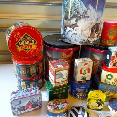 Lot 228: Large Group Collectible Advertisment Tins x 27